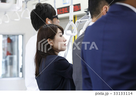 通勤、通学イメージ　撮影協力「京王電鉄株式会社」 33133114