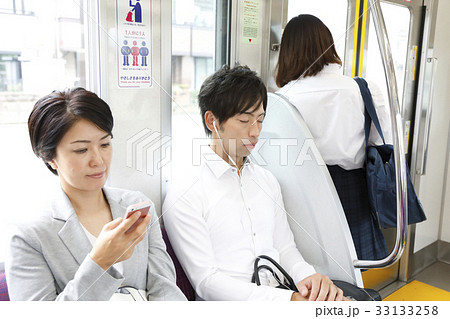 通勤、通学イメージ　撮影協力「京王電鉄株式会社」 33133258