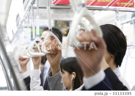 通勤、通学イメージ　撮影協力「京王電鉄株式会社」 33133395