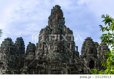 Bayon temple with smiling stone faces, Cambodia  33134013