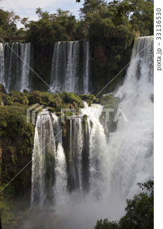 【世界三大瀑布】アルゼンチン側のイグアスの滝 33136530