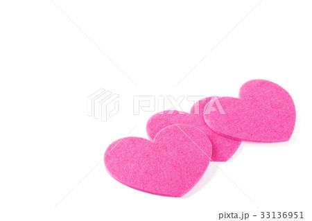 Heart shapes on white Heart shapes on white 33136951