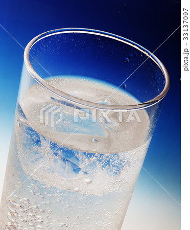 炭酸水 33137097