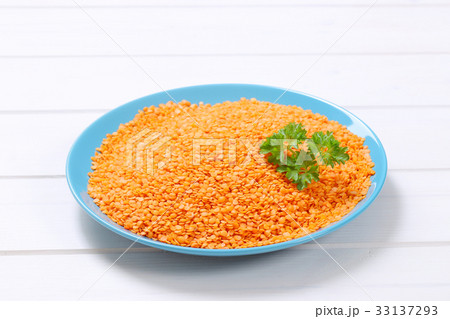 split red lentils 33137293