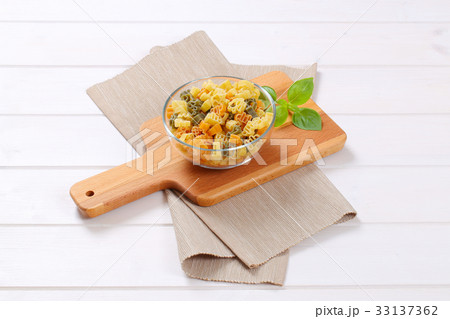 raw colored pasta 33137362