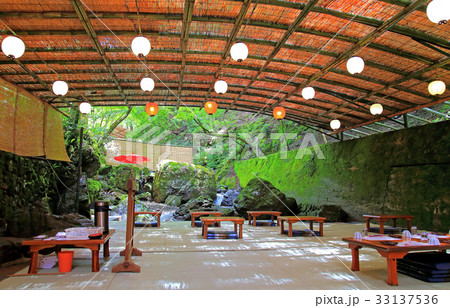 京都　夏の風物詩　貴船川床 33137536