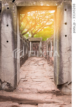 The inner sanctuary of Prasat Hin Phimai, ancient The inner sanctuary of Prasat Hin Phimai, ancient 33143208