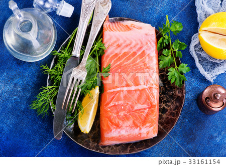 salmon 33161154