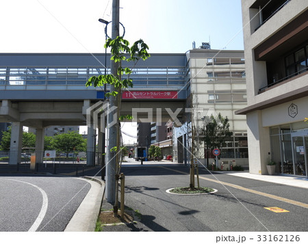 つくばエクスプレスの流山セントラルパーク駅（流山市総合運動公園側） 33162126