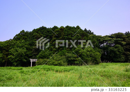 古墳のある風景 古墳のある風景 33163225