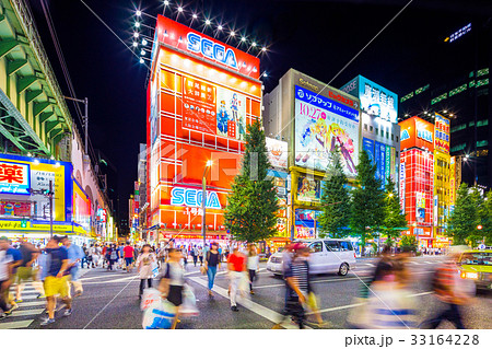 東京 秋葉原 電気街の夜景の写真素材