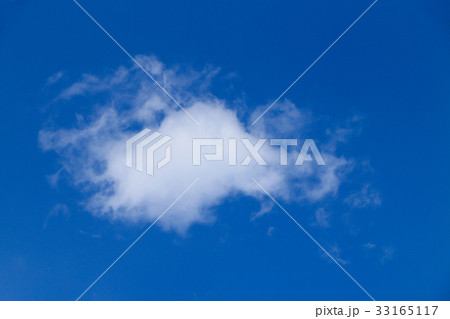 white cloud  33165117