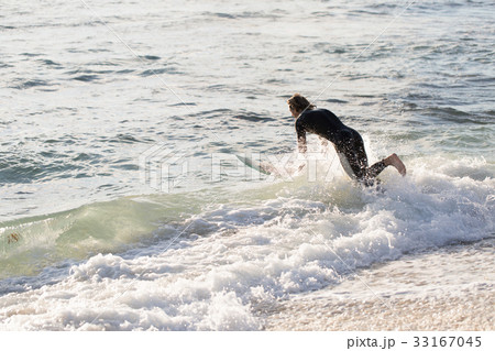 Surfing makes me feel alive 33167045