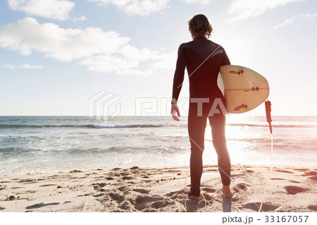 Ready to meet waves Ready to meet waves 33167057