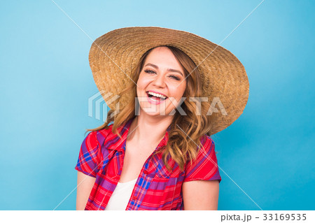 Holidays, summer, fashion and people concept - Holidays, summer, fashion and people concept - 33169535