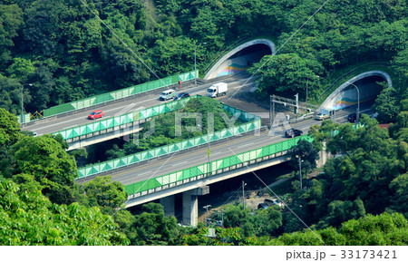 アウトバーン 自動車道 自動車専用道路 33173421