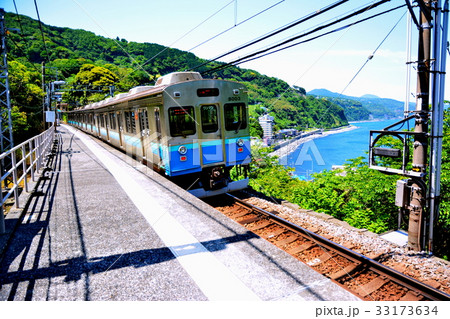 伊豆北川 駅　伊豆急行 8000系 普通列車　2017年5月 （静岡県 東伊豆） 33173634