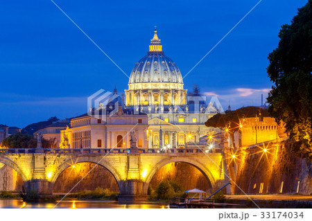 Rome. The Tiber River and Saint Peter's Cathedral. 33174034