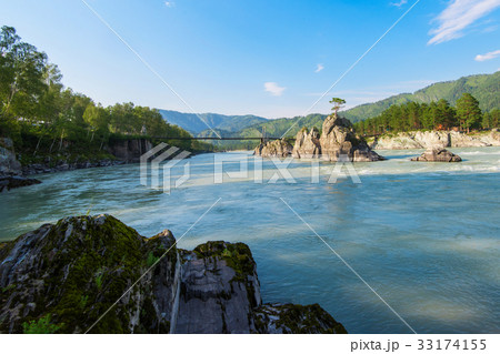 Fast mountain river Katun 33174155