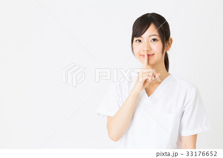 看護師 白バックイメージ 看護師 白バックイメージ 33176652