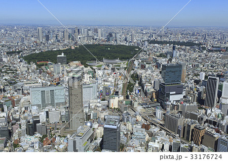 渋谷駅上空 空撮の写真素材