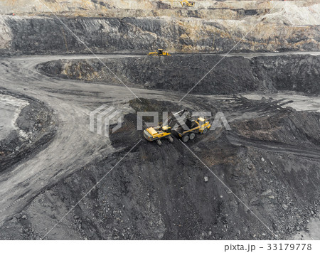 Aerial view open pit mine, loading of rock, mining 33179778