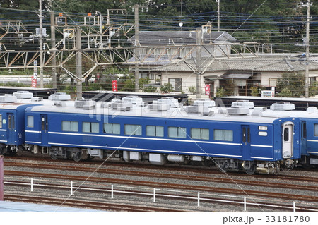 熊谷貨物ターミナル駅に留置中の14系東武車 熊谷貨物ターミナル駅に留置中の14系東武車 33181780