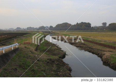 加田屋川(さぎ山記念公園付近) 加田屋川(さぎ山記念公園付近) 33182380