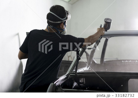 Auto body repair series: Interior painting 33182732