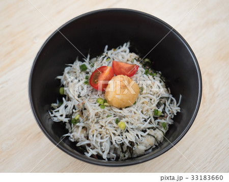 シラス丼 33183660