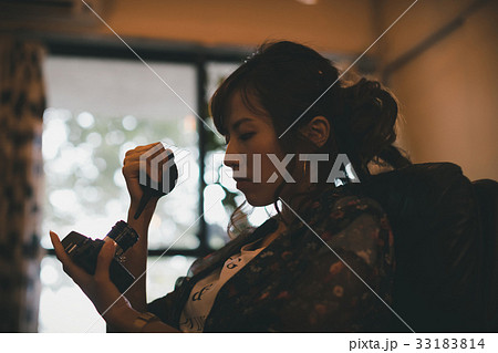 Photographer 33183814