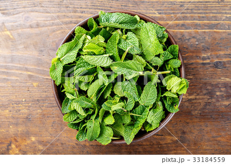 Fresh mint top view Fresh mint top view 33184559