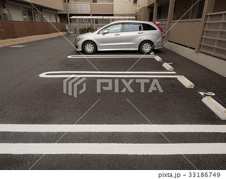 平置きの駐車場 33186749