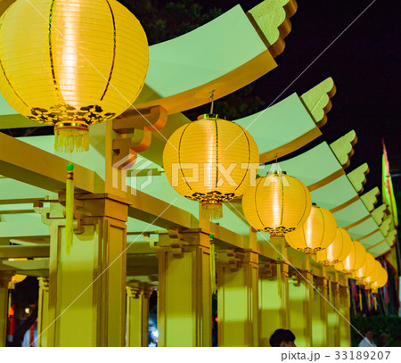 Yellow Chinese Paper Lanterns decoration 33189207