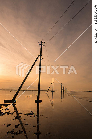 夕方の長部田海床路 夕方の長部田海床路 33190166
