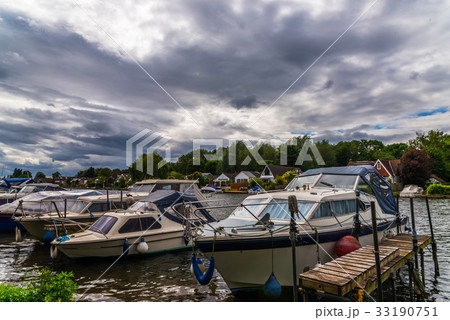 Boats anchored on the bank of the river Boats anchored on the bank of the river 33190751
