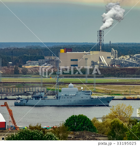 Military ship sailing 33195025