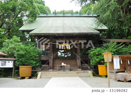 小田原市 樹木に覆われた報徳二宮神社御社殿 小田原市 樹木に覆われた報徳二宮神社御社殿 33196082