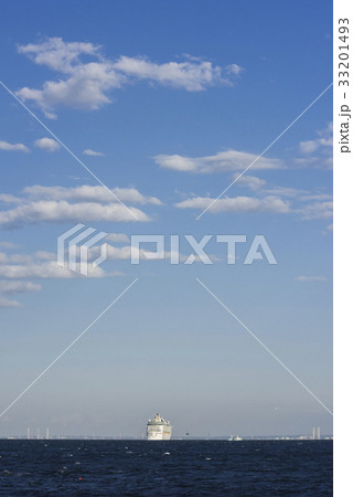 東京湾の浮雲 33201493