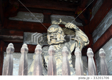 仁和寺仁王門の金剛力士像-2 33201706