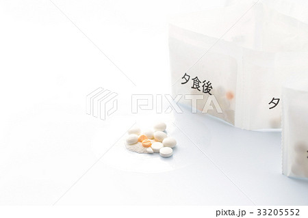 医療イメージ　ワンドーズ　一包化　服薬管理　誤飲防止　 33205552