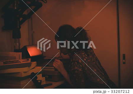 Photographer Photographer 33207212