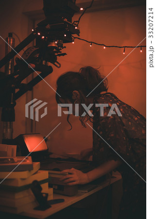 Photographer 33207214