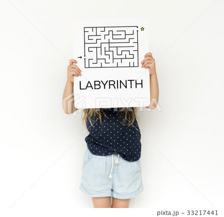 People hold puzzle concept card People hold puzzle concept card 33217441