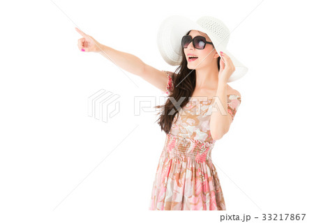beautiful slim lady grab hat wearing summer dress 33217867