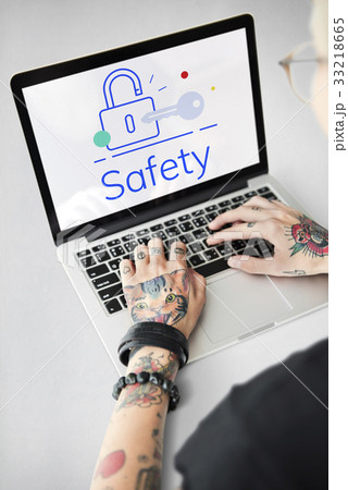 Lock Key Data Protection Security Graphic Lock Key Data Protection Security Graphic 33218665