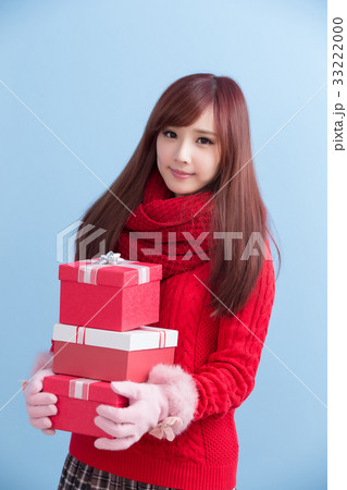 beauty woman smile to you 33222000