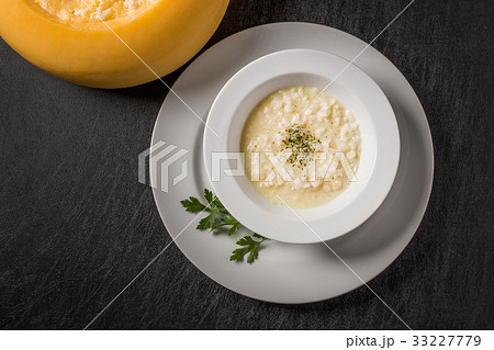 チーズリゾット イタリア料理　Cheese Risotto Italian Cuisine 33227779