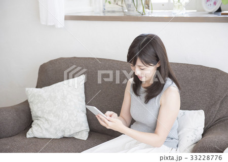 若い女性 33228776