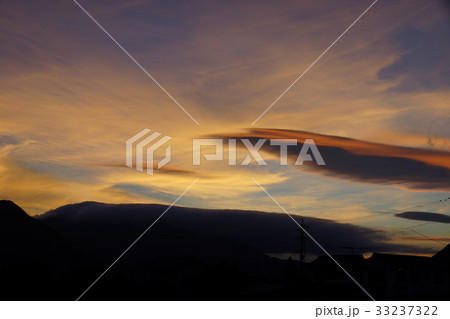 夕焼け(クジラ雲) 夕焼け(クジラ雲) 33237322